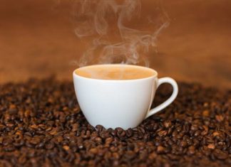 दिल की सेहत के लिए कॉफी और चाय फायदेमंद